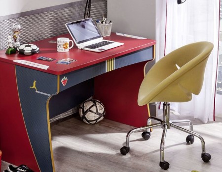 Kids’ Study Desk