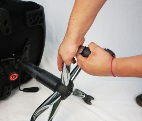 How to fix a caster of an office chair?