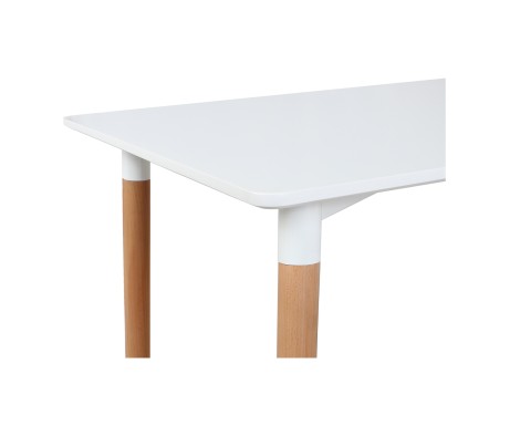 Eames 120 dining table