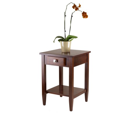 Richmond End Table, 26' High, 18' Wide, Walnut